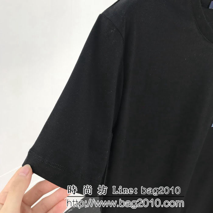 LV路易威登 19ss最新款 前後字母印花 黑色短袖 高版本情侶款 男女同款 ydi2384